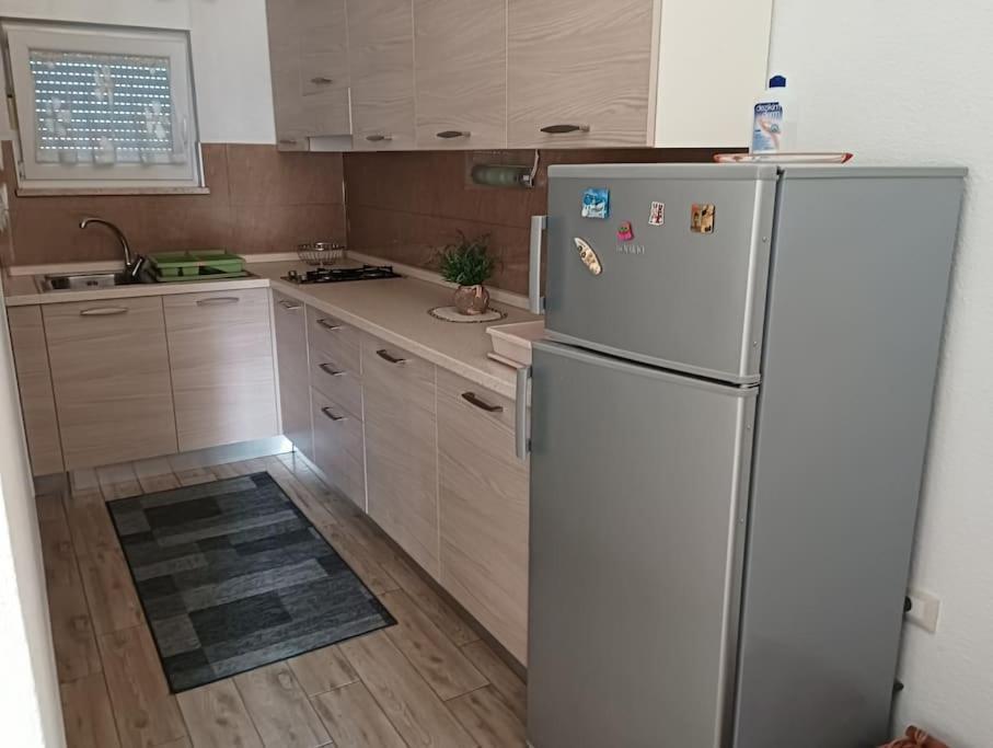 Apartment, 200M From Sea บระทอนิกลา ภายนอก รูปภาพ